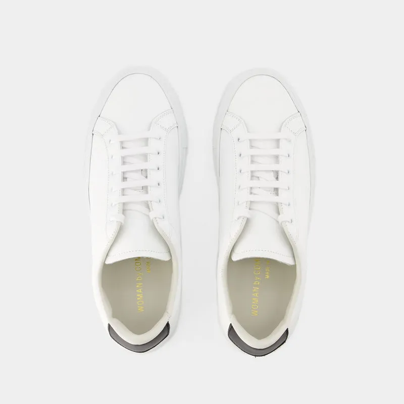 Retro Classic Sneakers - Common Projects - Leather - White/Black