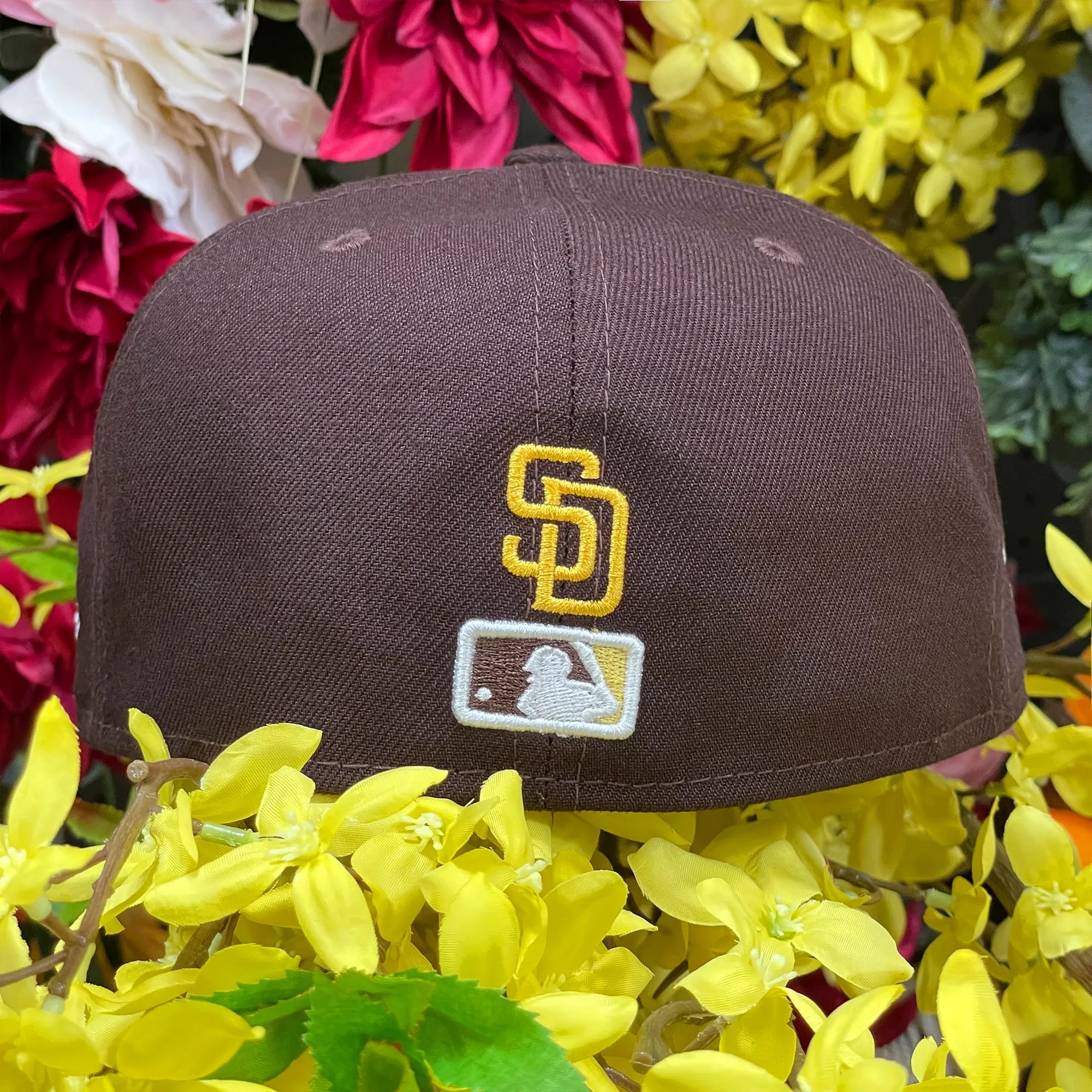 San Diego Padres Side Patch Bloom Walnut 59Fifty Fitted Cap | Padres Floral 5950 Fitted